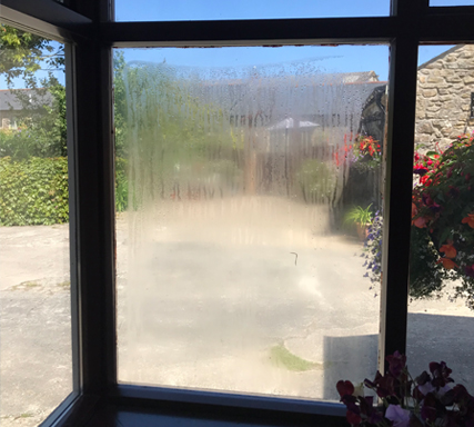 Installation de double vitrage dans une maison familiale à Jette
